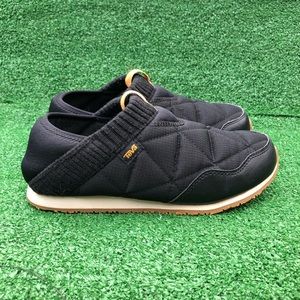 Teva Ember Moc Size 8 Slip-On Slippers Moccasins